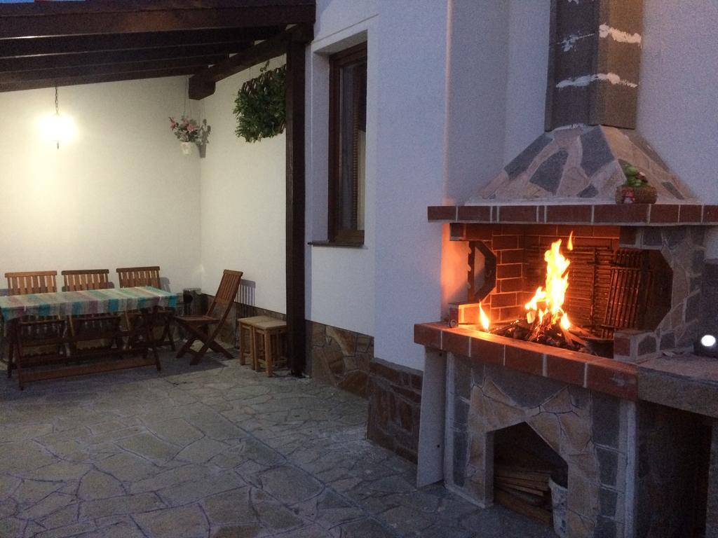 Guest House Hasiendata Pavel Banya Dış mekan fotoğraf